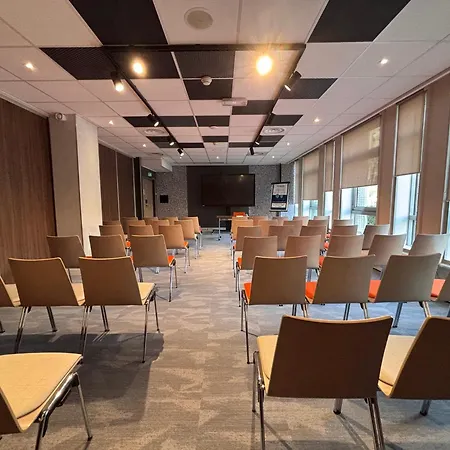 Campanile Prime Centre Gare Part-dieu 3* 리옹