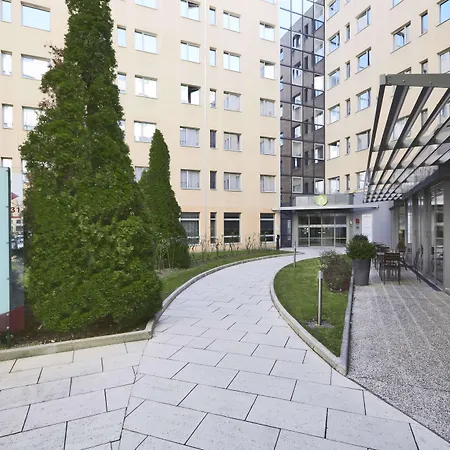 Campanile Prime Centre Gare Part-dieu Лион